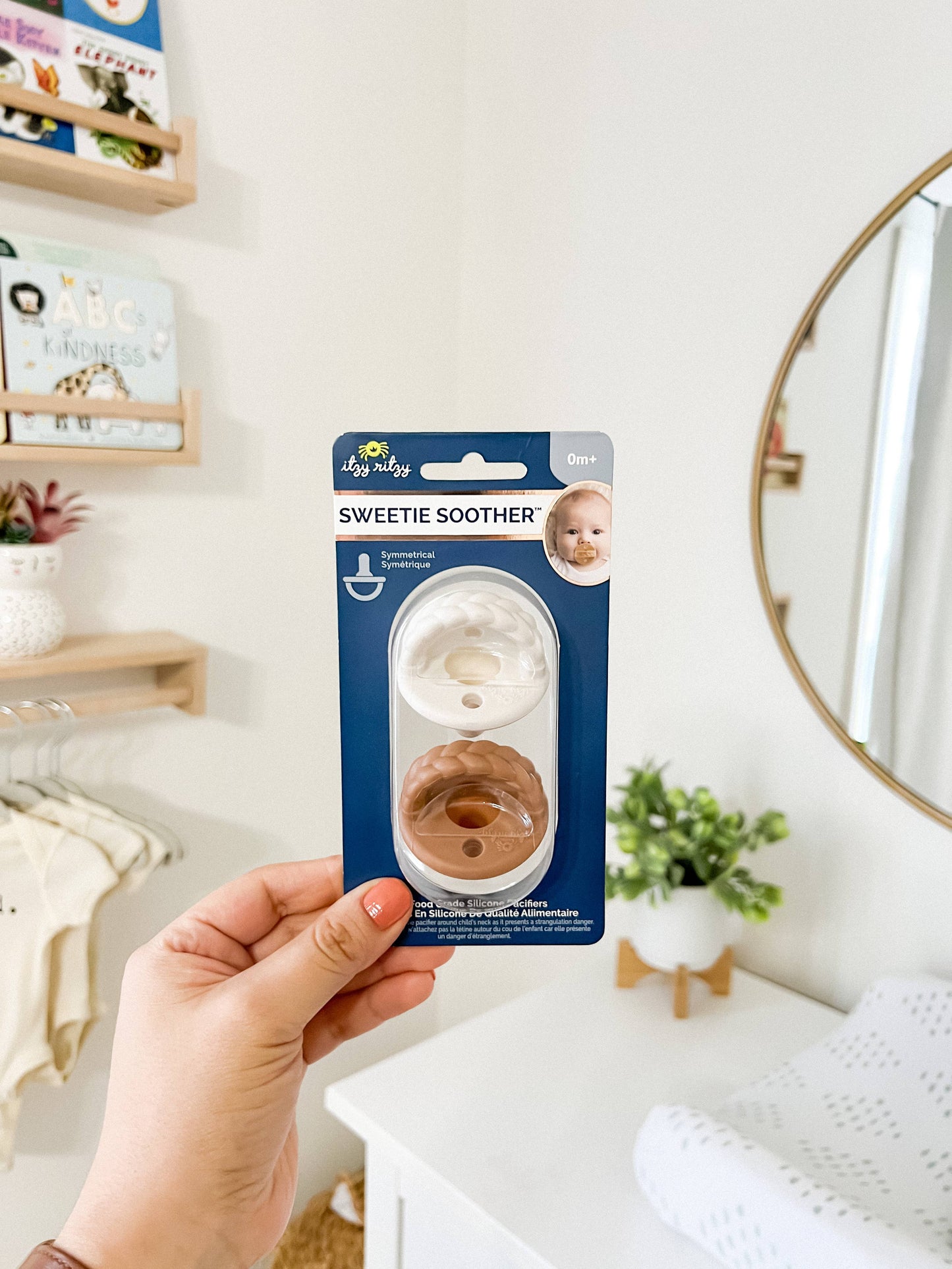 *NEW SIZE* Sweetie Soother™ Pacifier Sets (2-pack): 6-18 M Pink Bows