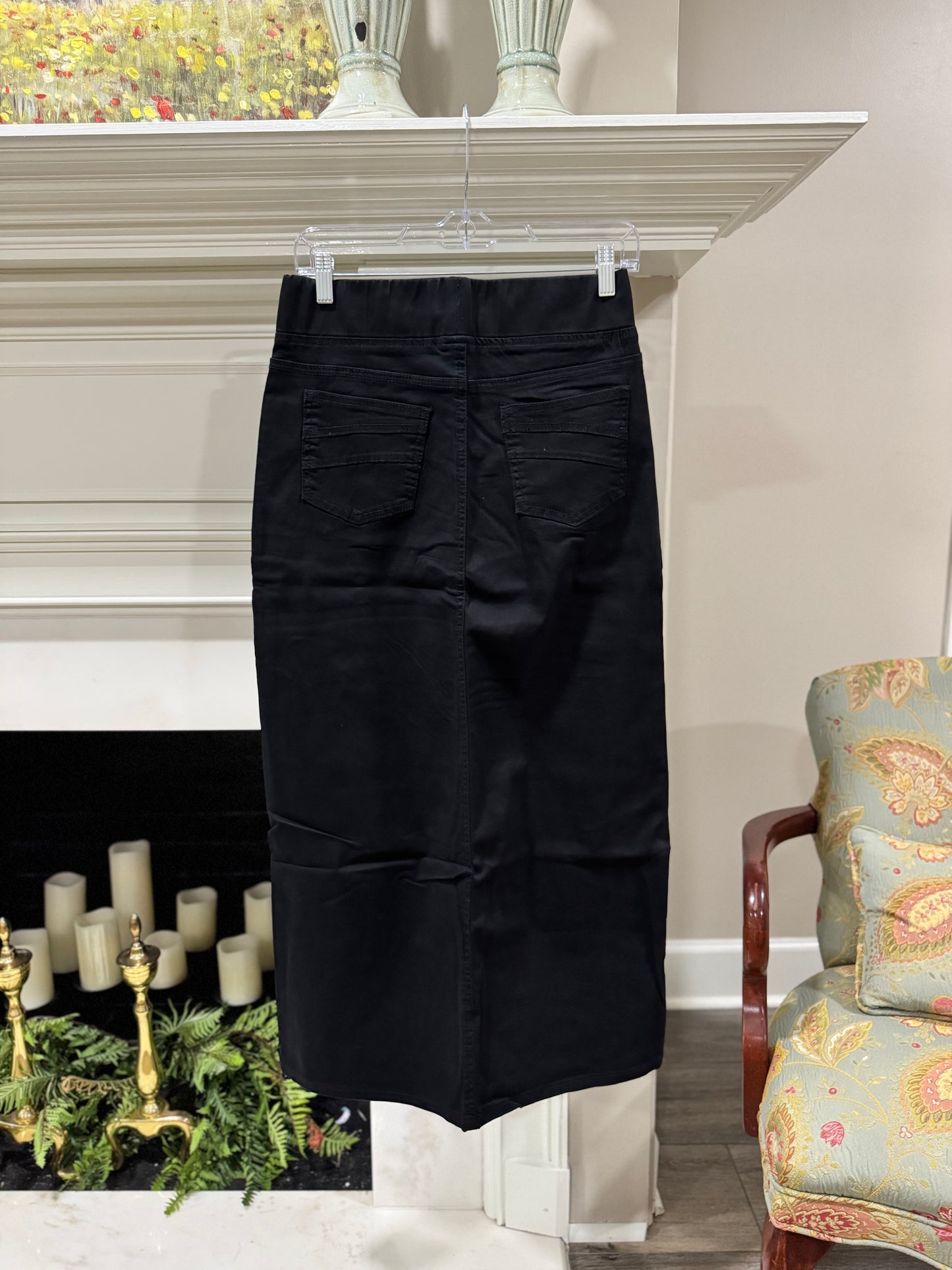 Black Elastic Band Denim Skirt