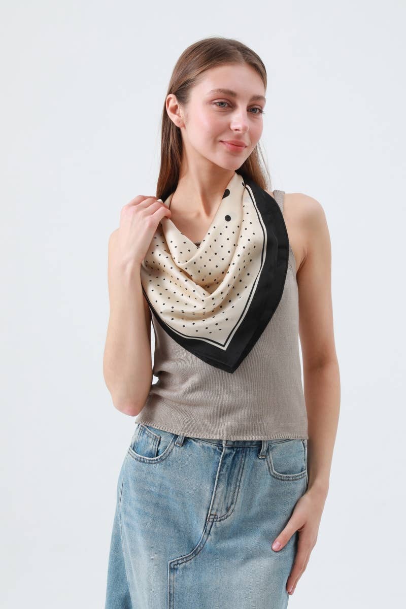 Polka Dot Bandana with Black Trim – Classic Summer Scarf