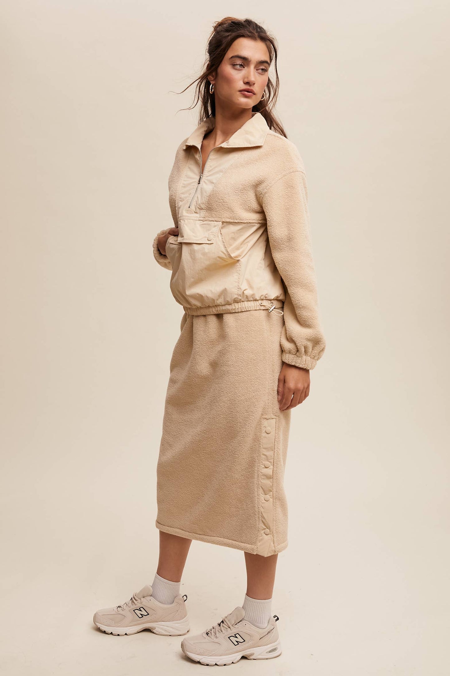 Fleece Pullover & Skirt Set: Taupe / Contemporary / M