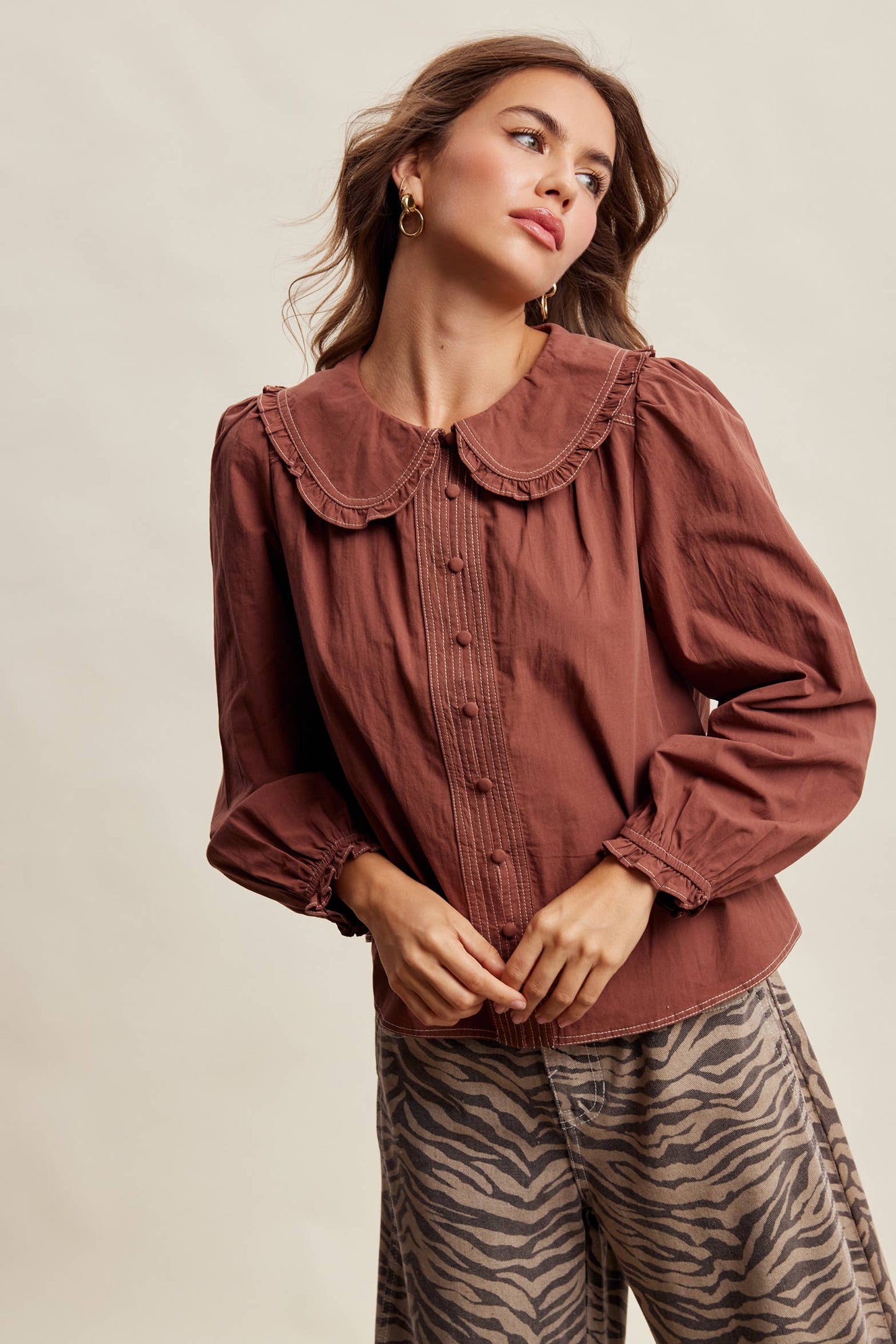 Contrast Stitch Ruffle Collar Cotton Blouse LT1488: Cream / Contemporary / S