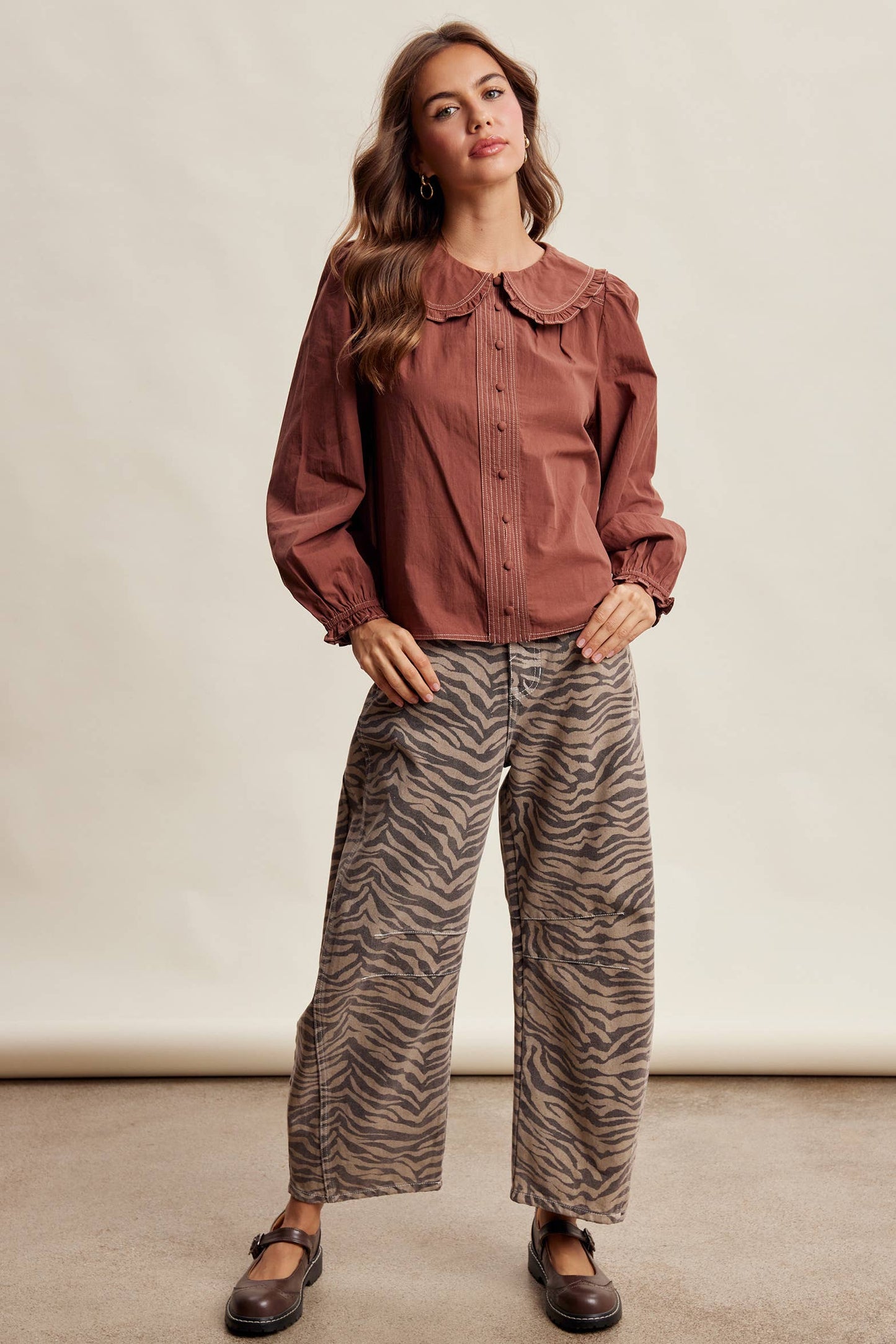 Contrast Stitch Ruffle Collar Cotton Blouse LT1488: Cream / Contemporary / M