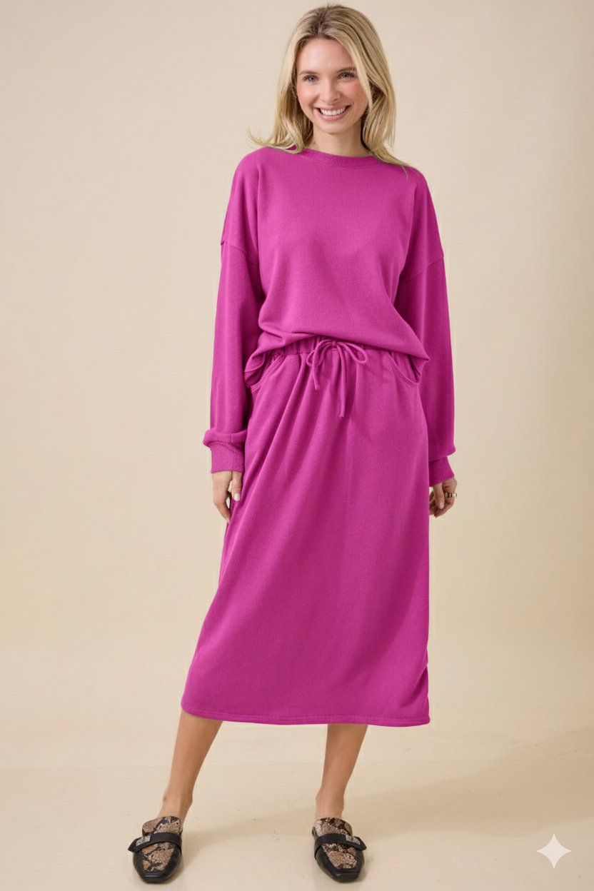 WOMEN'S SOLID SOFT KNIT SKIRT WITH POCKETS-PART OF SET: Fuchsia / S