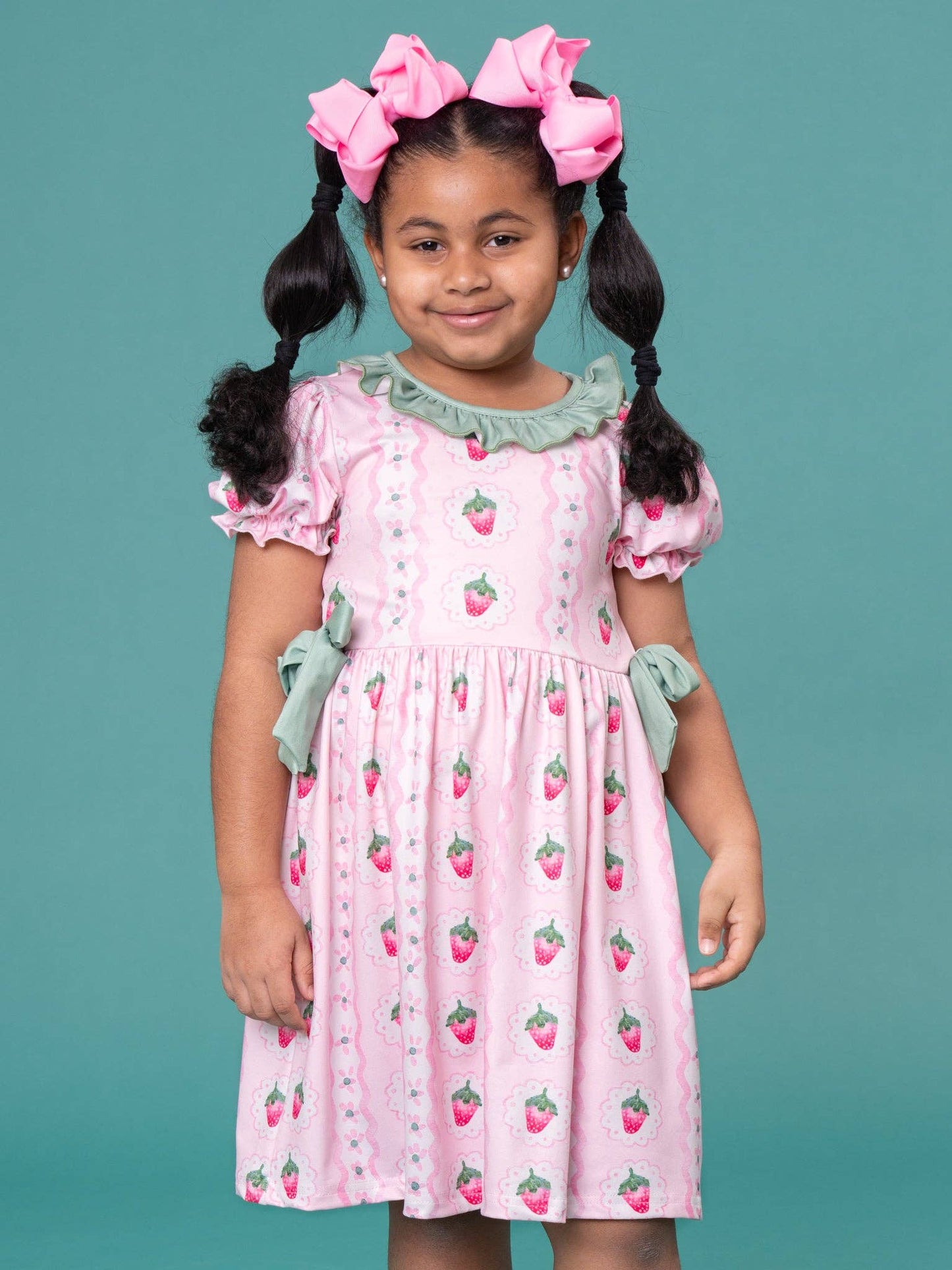 Strawberry Party Ruffle Dress: L(4yrs)