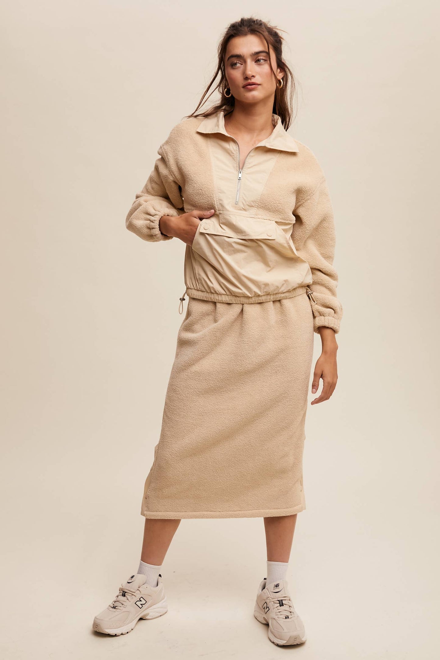 Fleece Pullover & Skirt Set: Taupe / Contemporary / M