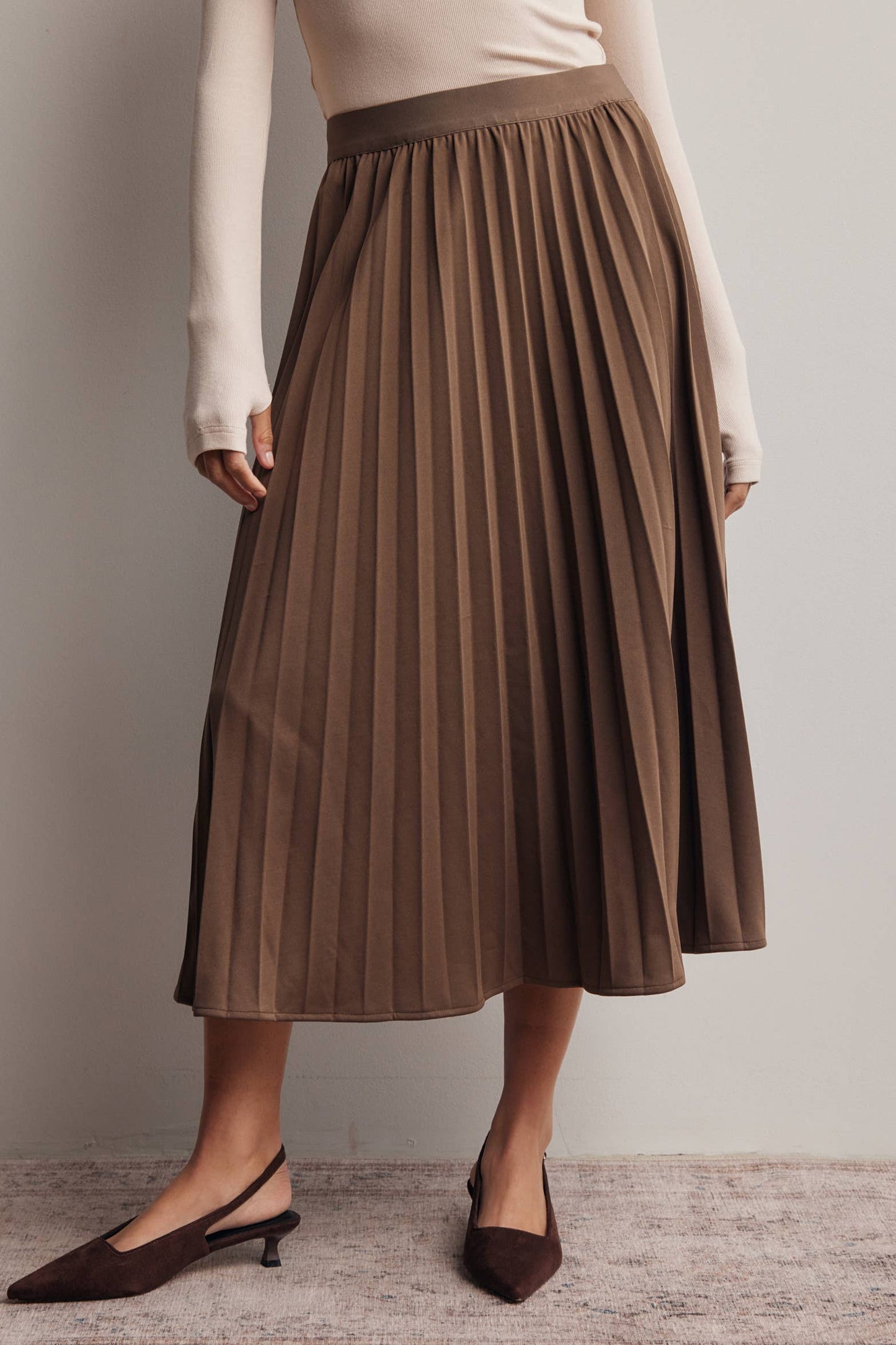 Stretch Pleated Midi Skirt FSK0027: Brown / Contemporary / M