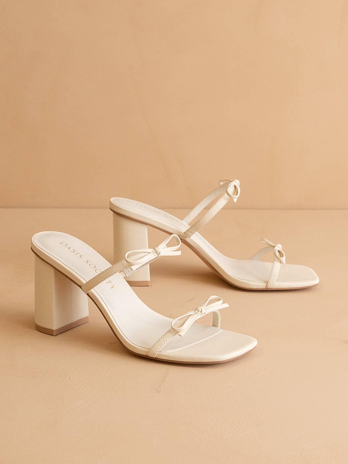 The Wendy | Beige Double Strap Bow Heels: BEIGE / 10