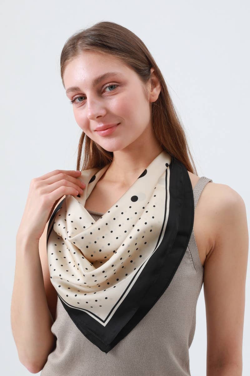 Polka Dot Bandana with Black Trim – Classic Summer Scarf