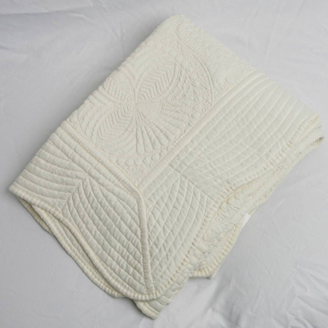 Ivory Quilt: Lap Quilt (50" x 60")