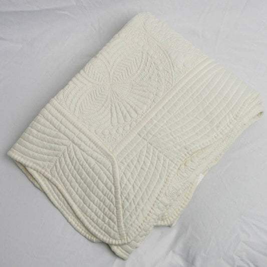 Ivory Quilt: Lap Quilt (50" x 60")