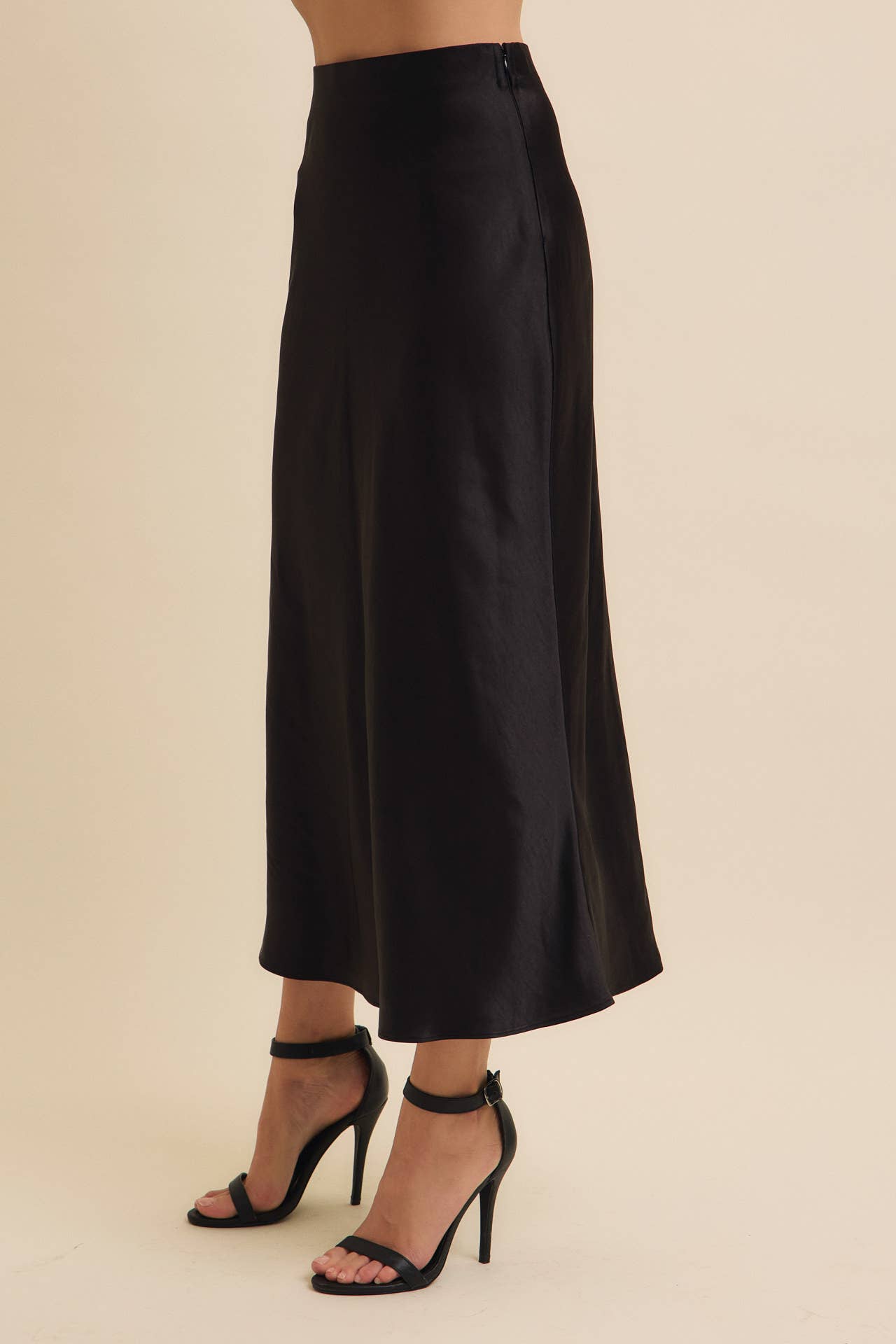 HIGH QUALITY THICK SILKY SATIN BIAS CUT MAXI SKIRT: BLACK / L