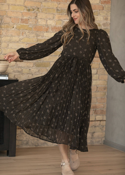 Louise Brown Floral Pleated Midi Dress: XS