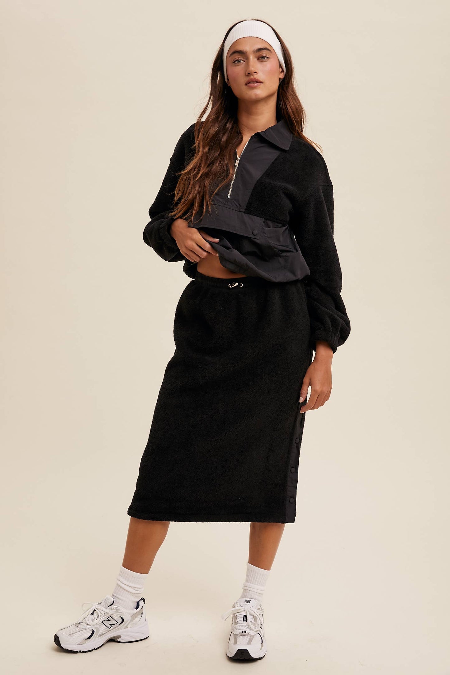 Fleece Pullover & Skirt Set: Taupe / Contemporary / L