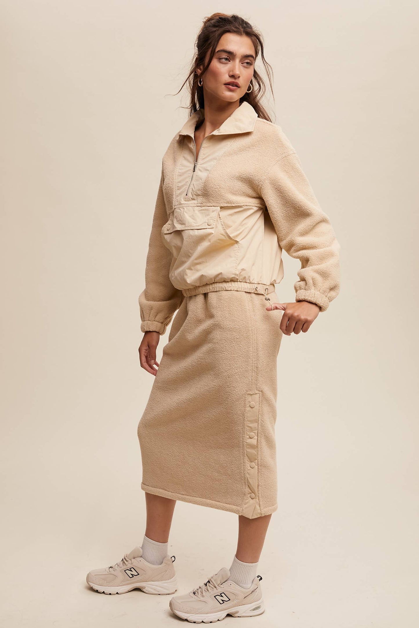 Fleece Pullover & Skirt Set: Taupe / Contemporary / S