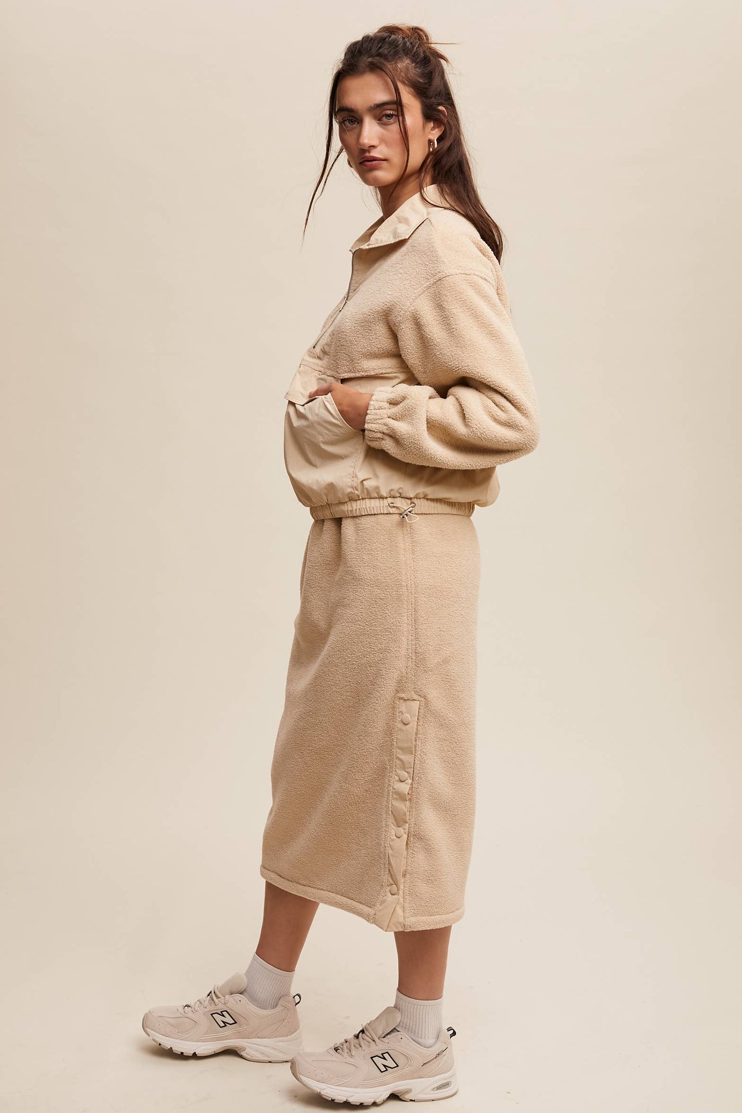 Fleece Pullover & Skirt Set: Taupe / Contemporary / M