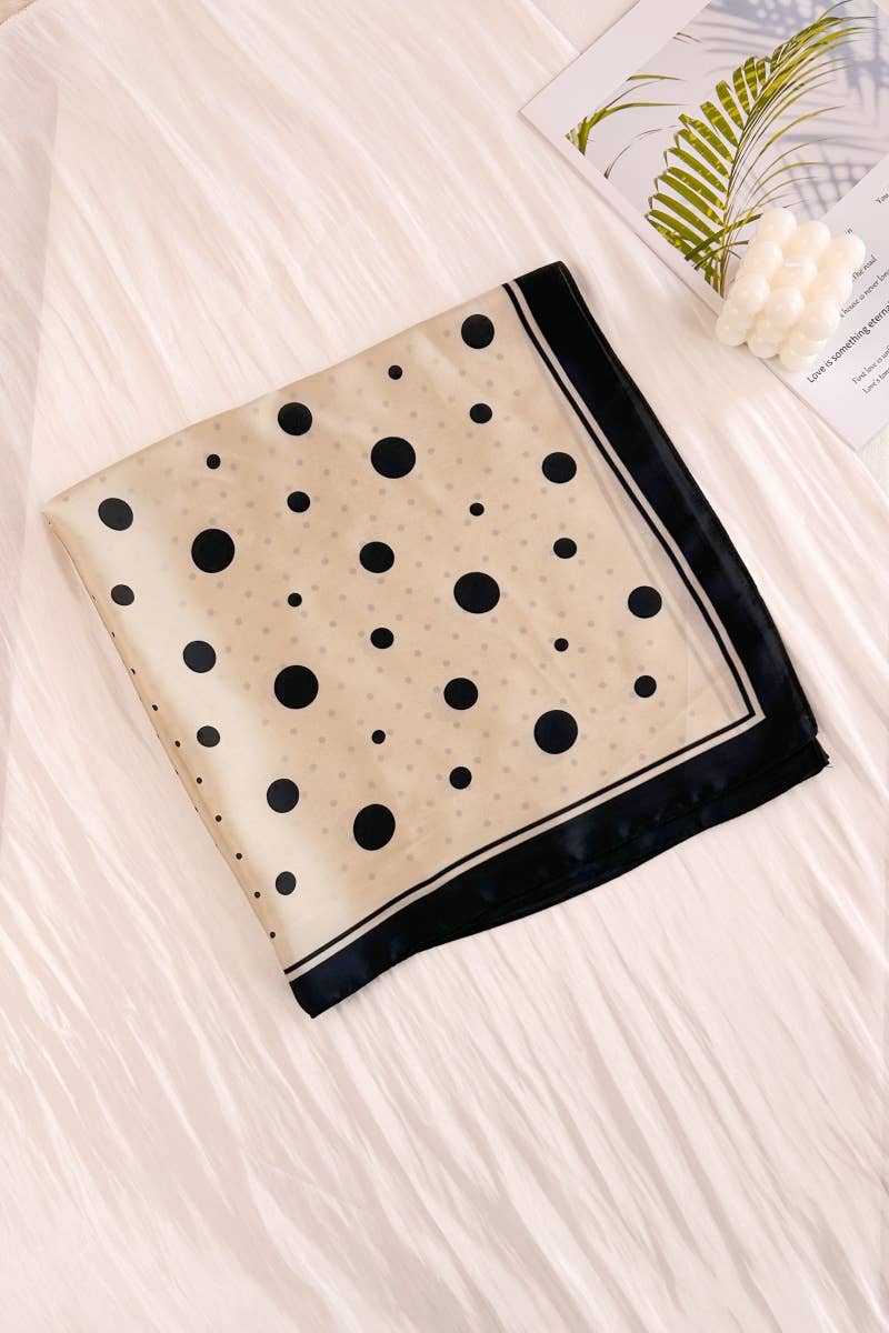 Polka Dot Bandana with Black Trim – Classic Summer Scarf